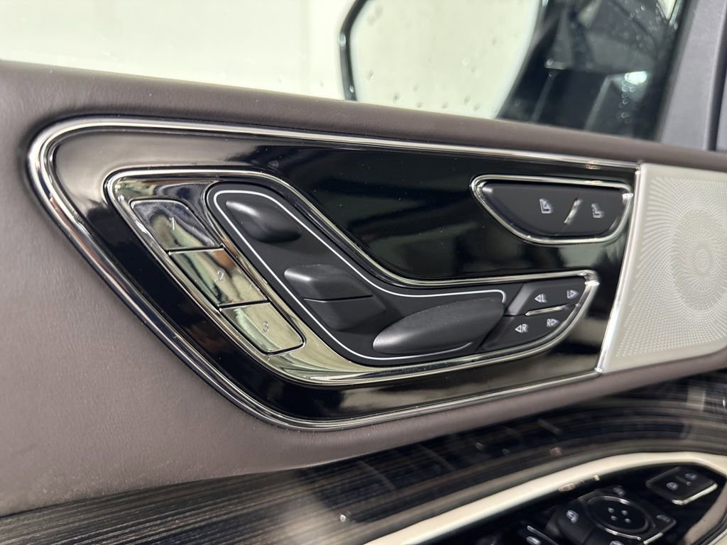 Certified 2023 Lincoln Navigator Black Label image 54