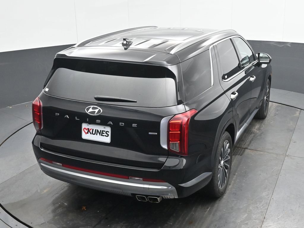 Used 2024 Hyundai Palisade Calligraphy image 32