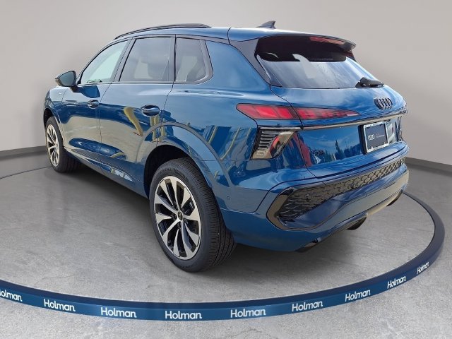 New 2026 Audi Q3 quattro 2.0T AWD/4WD image 2