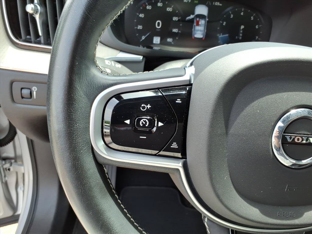 Used 2020 Volvo XC60 T6 Inscription AWD/4WD image 16