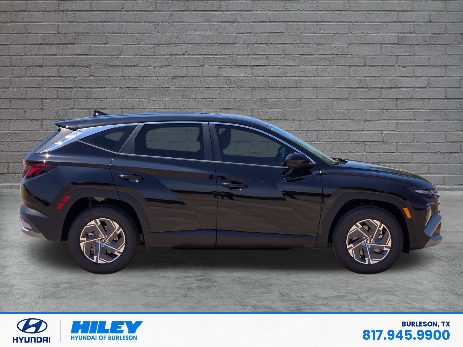 New 2026 Hyundai Tucson Blue SE FWD image 3