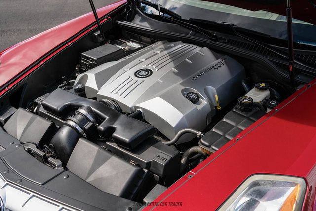 Used 2005 Cadillac XLR RWD image 24