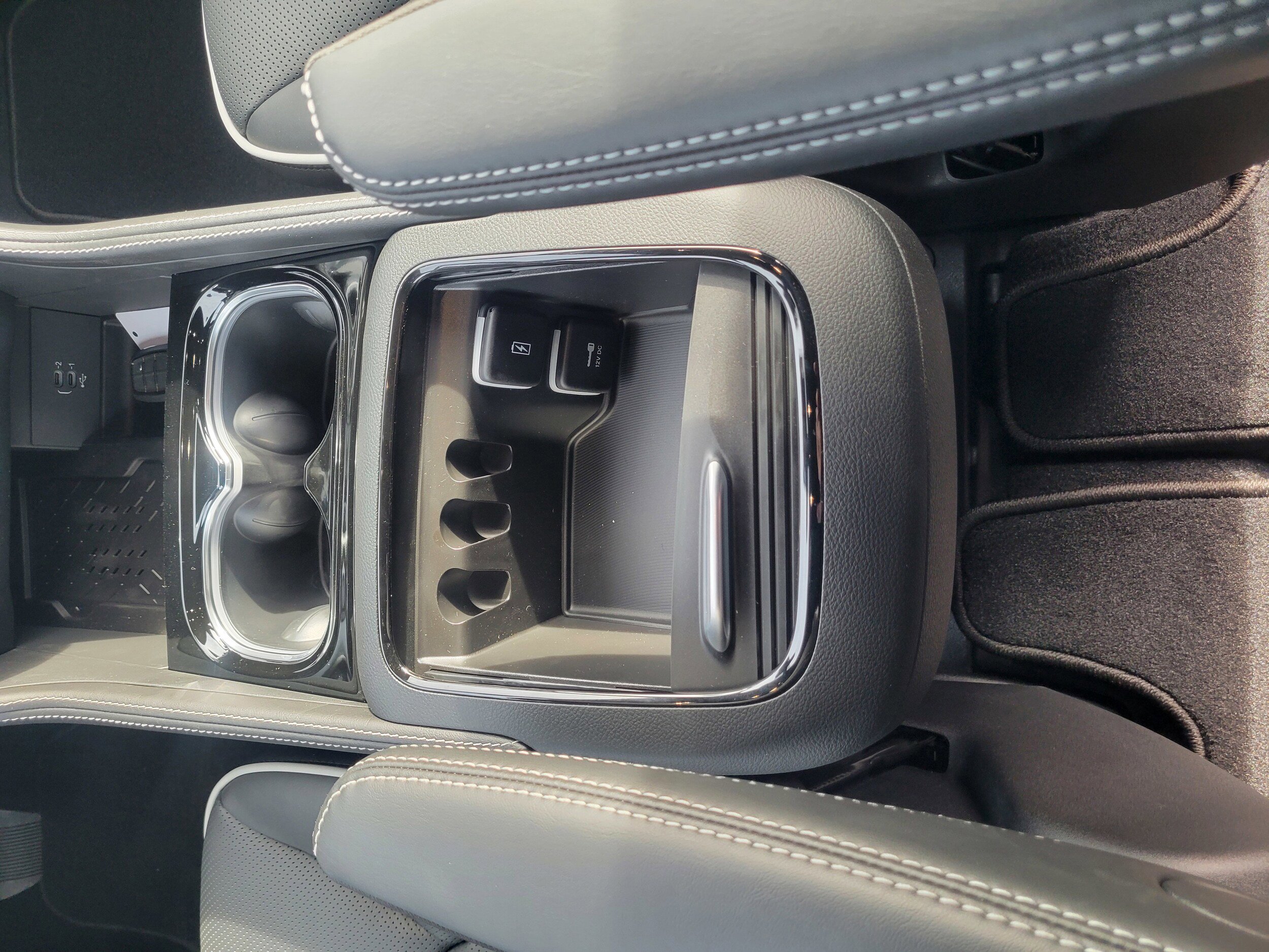 New 2026 Chrysler Pacifica Limited w/ S Appearance Package image 22