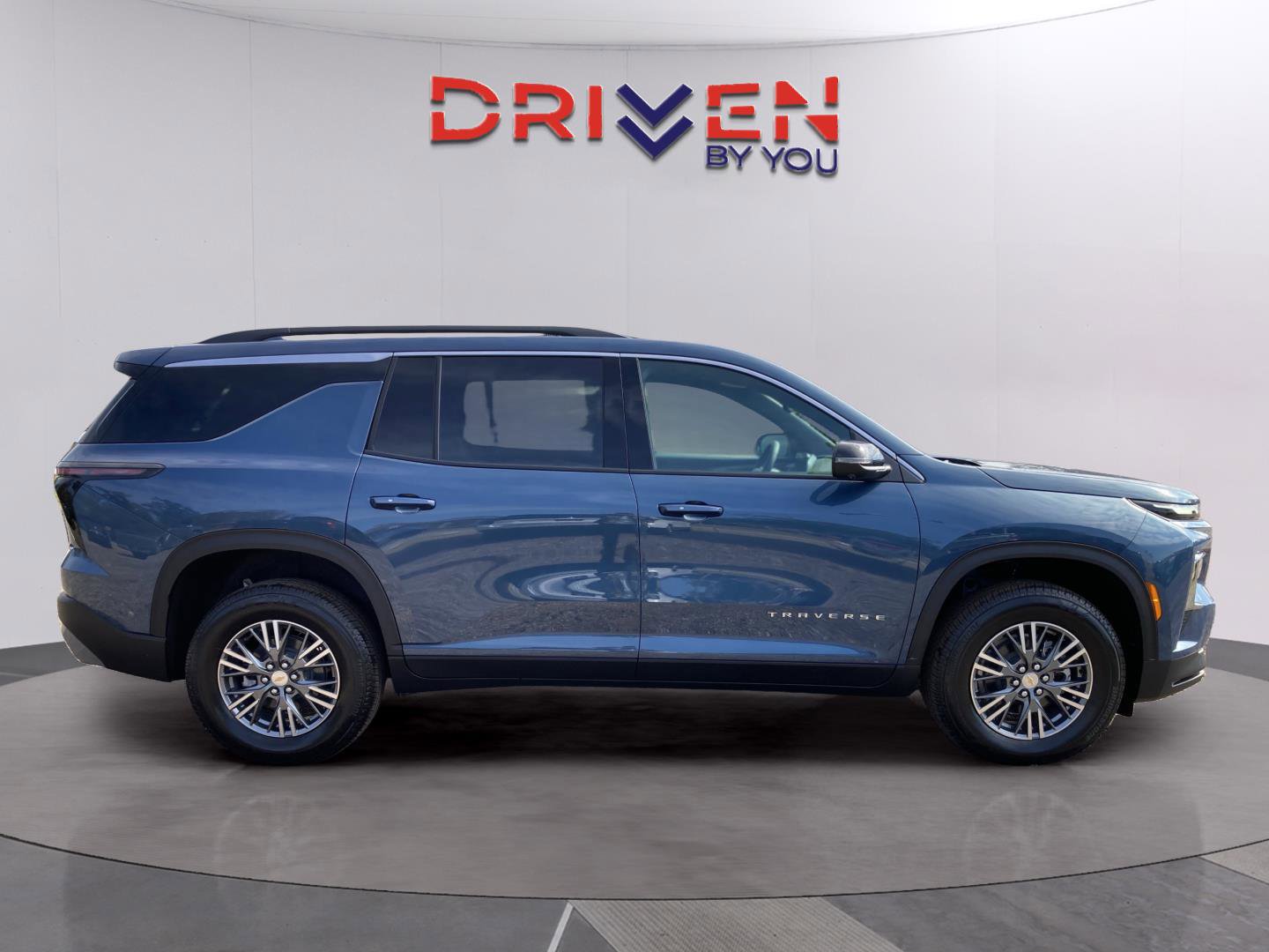 New 2026 Chevrolet Traverse LT w/ Driver Confidence Package image 6