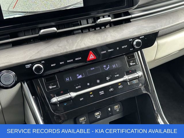 Used 2024 Kia Carnival EX image 6