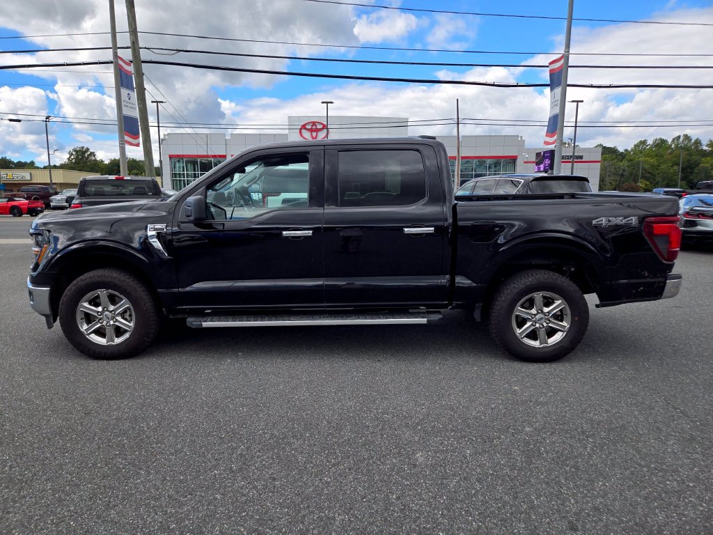 Used 2025 Ford F150 XLT w/ Equipment Group 301A Standard AWD/4WD image 8