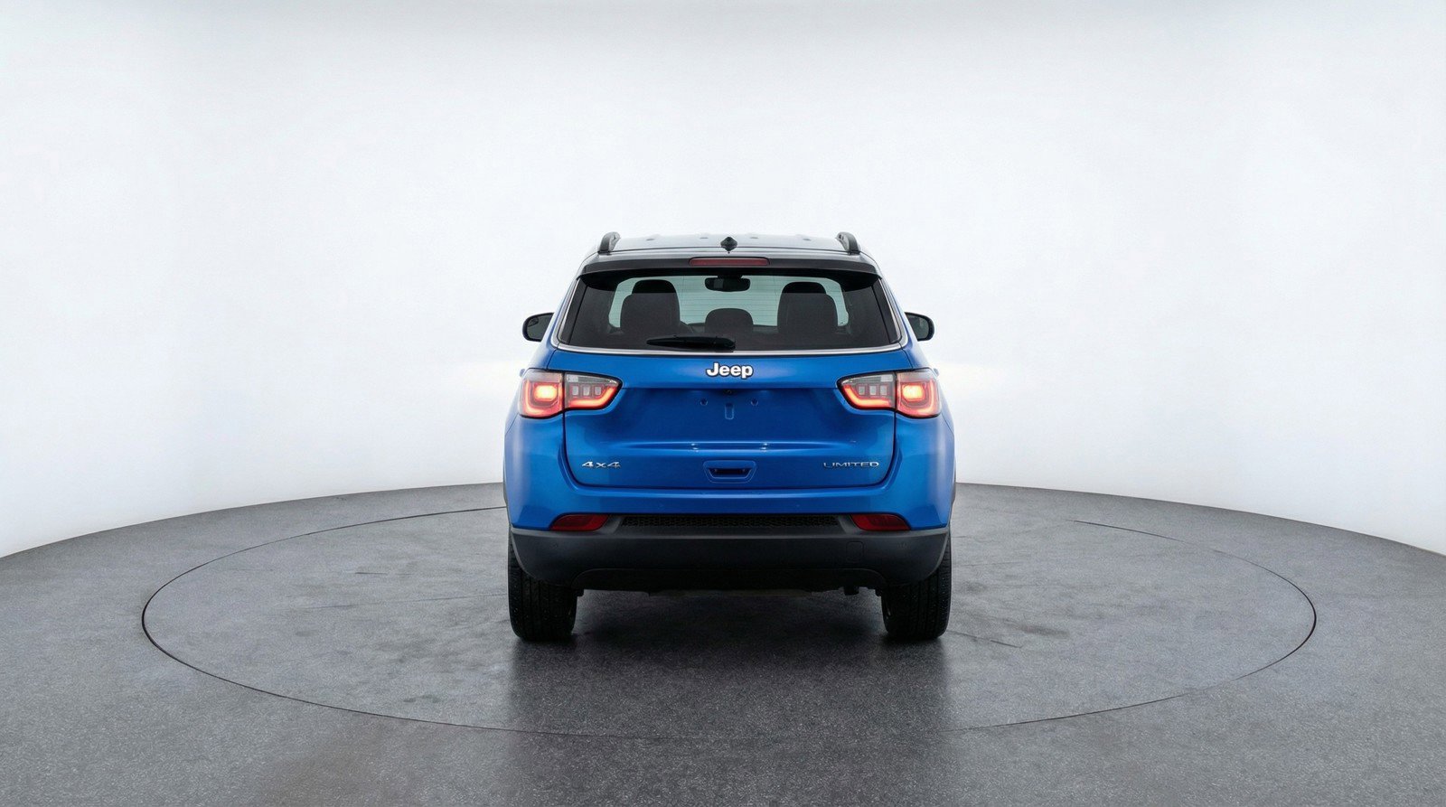 Used 2025 Jeep Compass Limited image 7