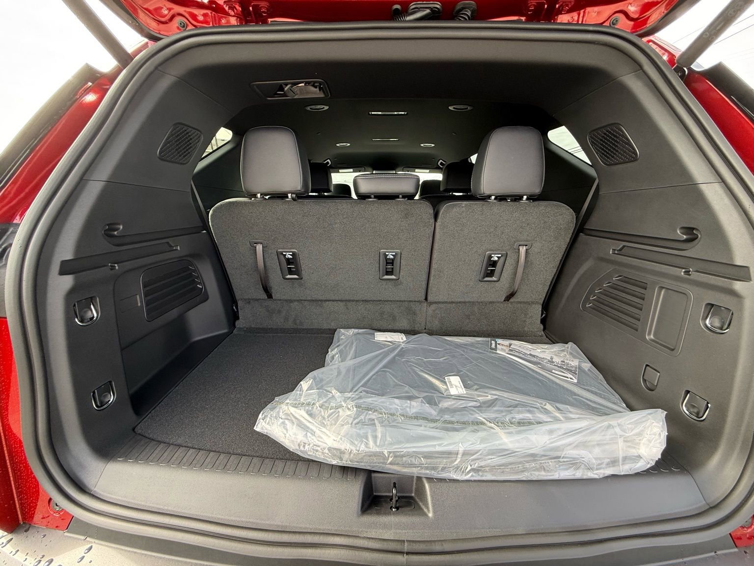 New 2026 Chevrolet Traverse LT image 28