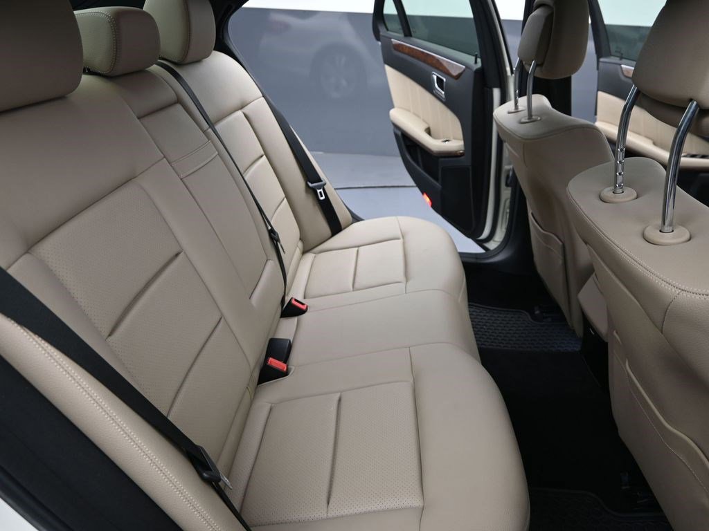 Used 2012 Mercedes-Benz E 350 BlueTEC Sedan image 19