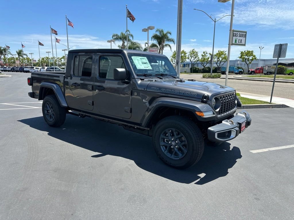 New 2026 Jeep Gladiator Mojave AWD/4WD image 8