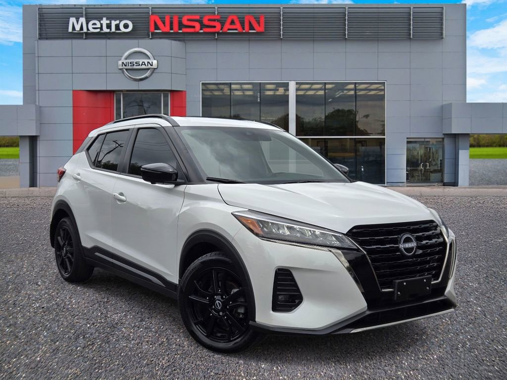 Used 2023 Nissan Kicks SR