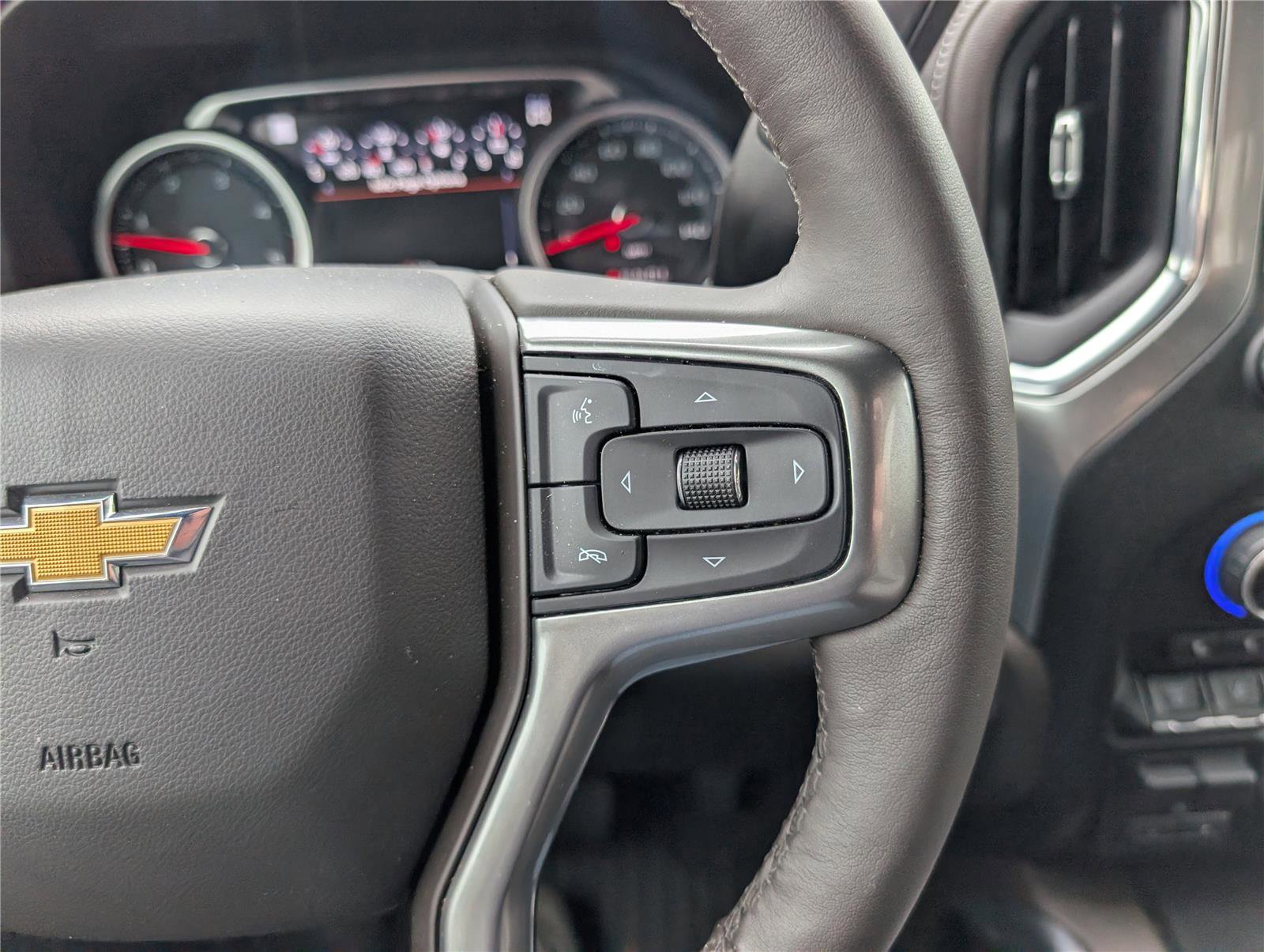 Used 2020 Chevrolet Silverado 2500 LTZ w/ Technology Package AWD/4WD image 23