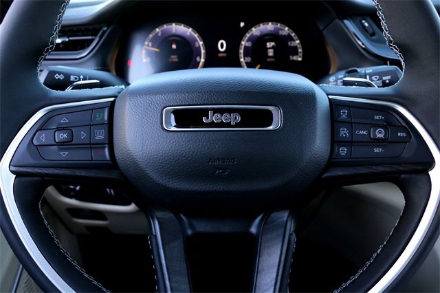 New 2026 Jeep Grand Cherokee L Limited image 11