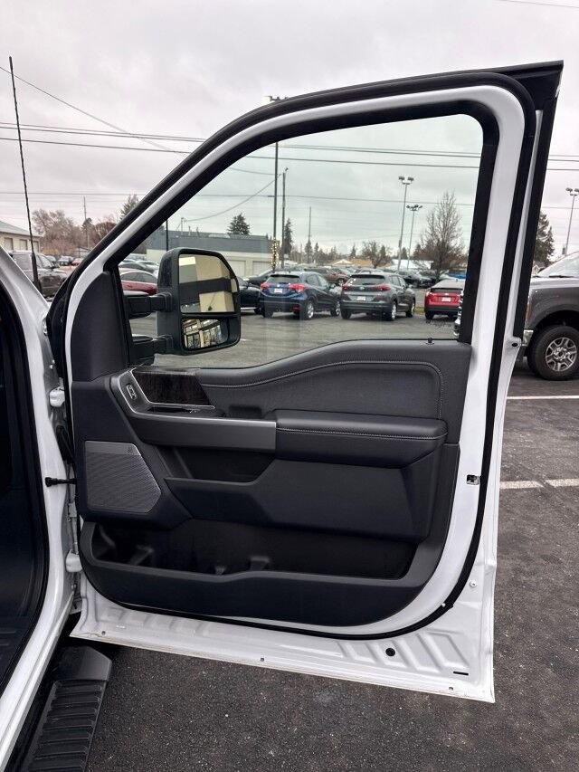 Used 2025 Ford F350 Lariat w/ Camper Package AWD/4WD image 16