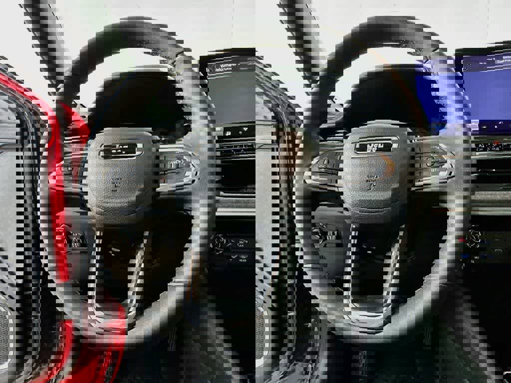 Used 2023 Jeep Compass Latitude AWD/4WD image 15