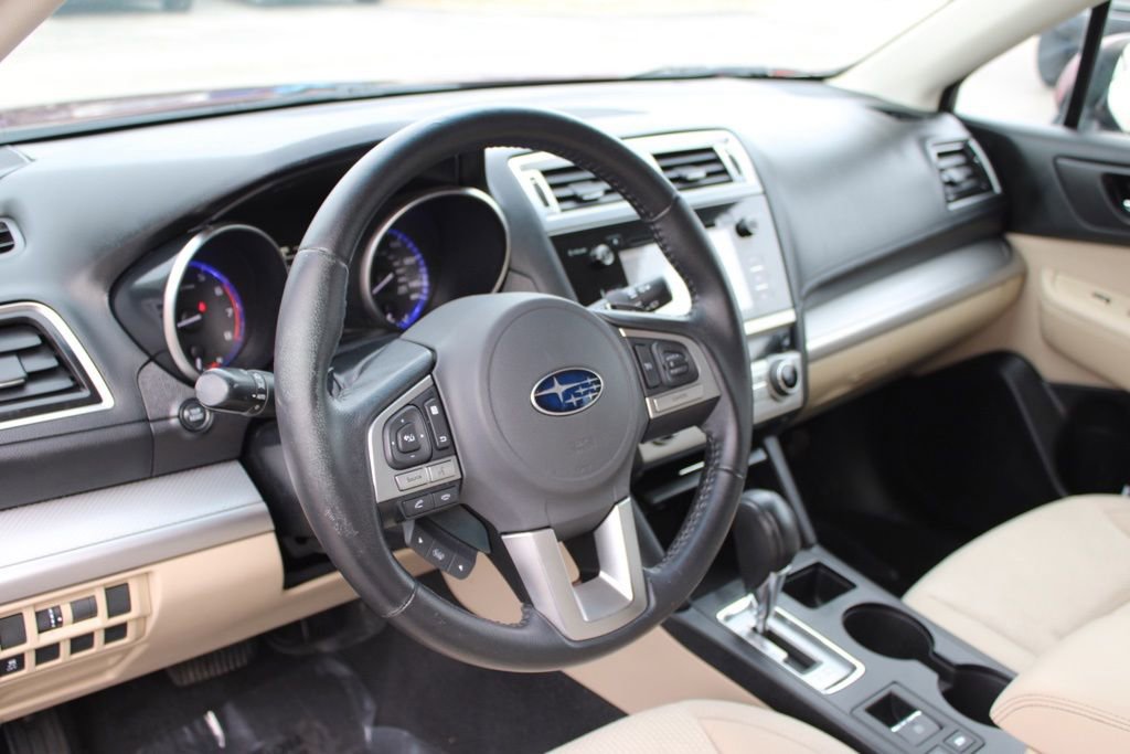 Used 2017 Subaru Outback 2.5i Premium image 18