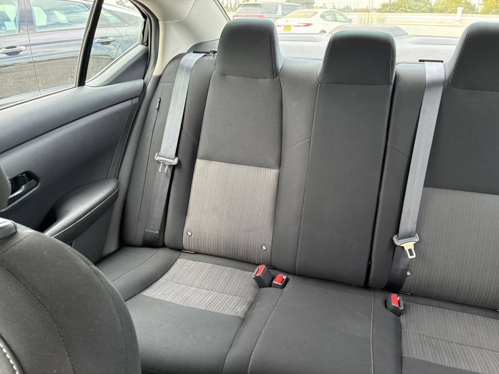 Used 2025 Nissan Sentra SV FWD image 36