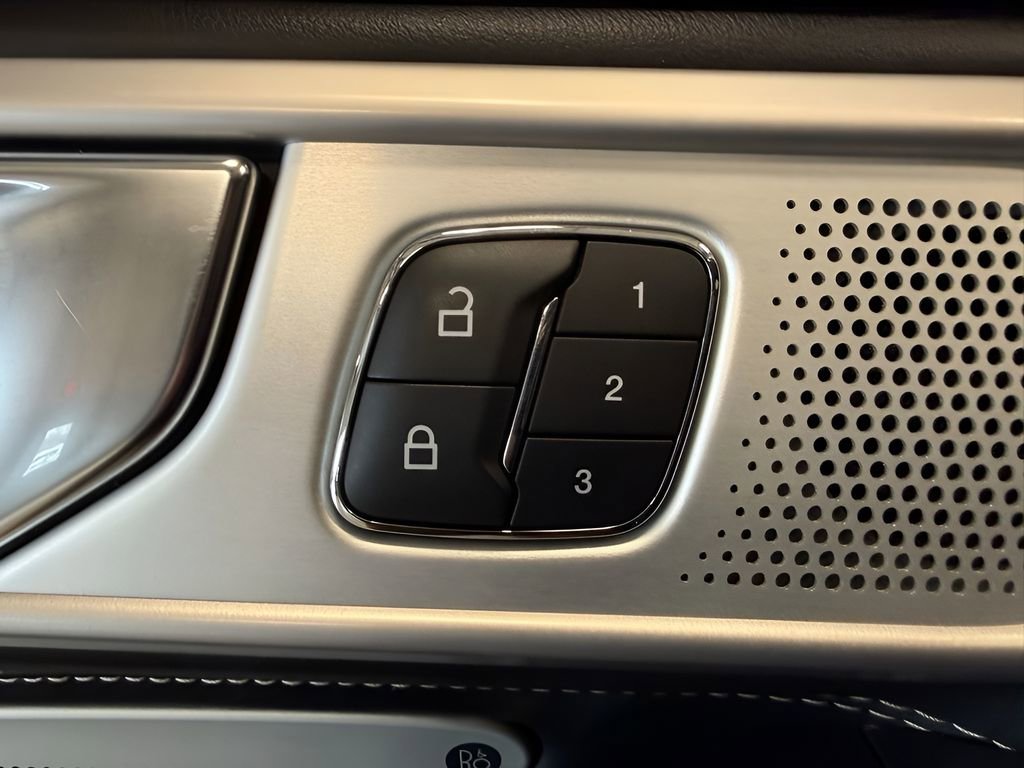 Used 2020 Ford Explorer ST w/ ST Street Pack image 25