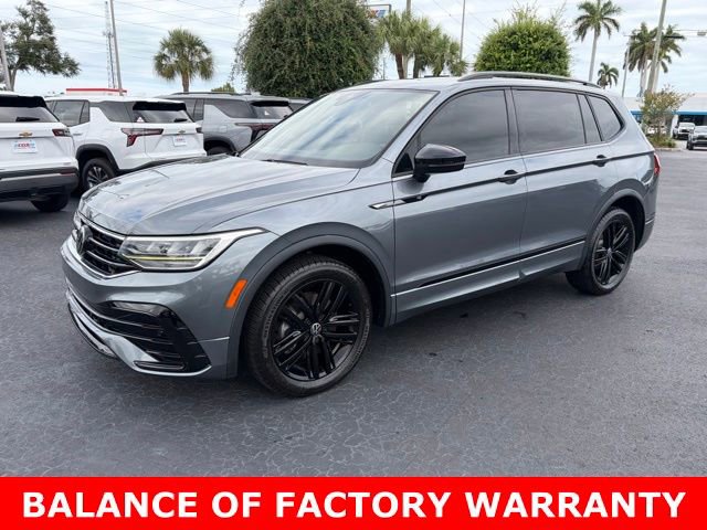 Used 2022 Volkswagen Tiguan SE R-Line FWD image 3