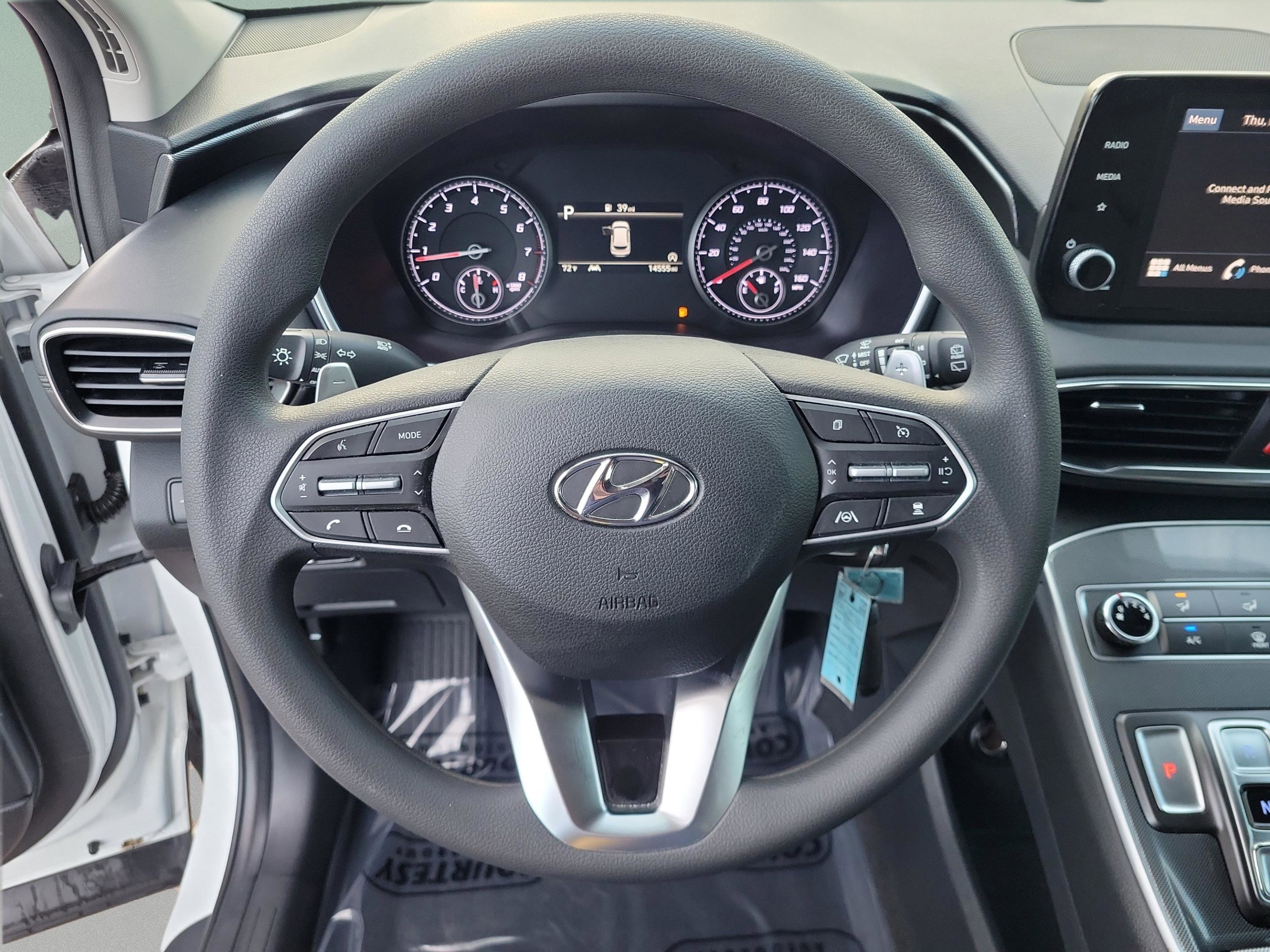 Used 2023 Hyundai Santa Fe SE image 22