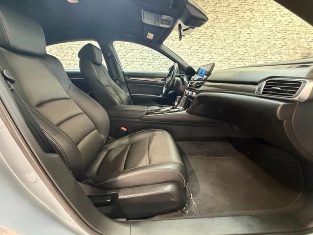 Used 2022 Honda Accord Sport image 9