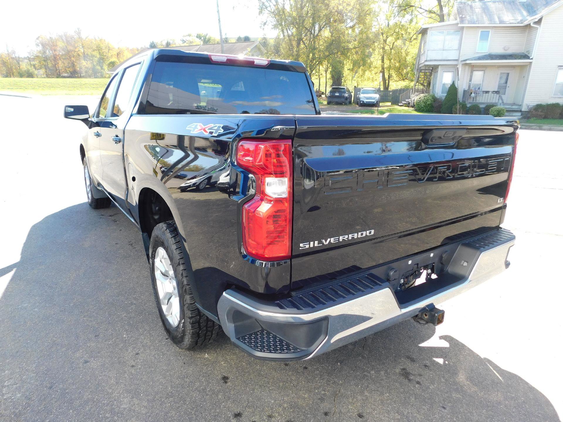 Used 2024 Chevrolet Silverado 1500 LT image 7