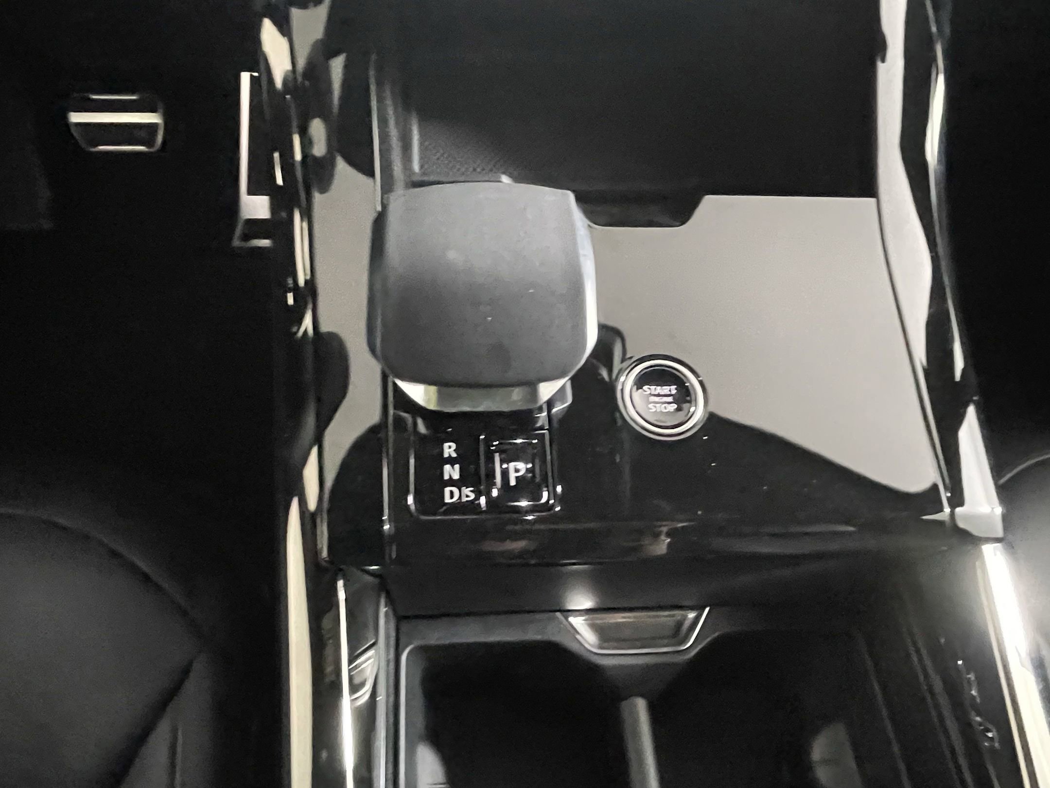 New 2025 Land Rover Range Rover Sport Dynamic SE image 16