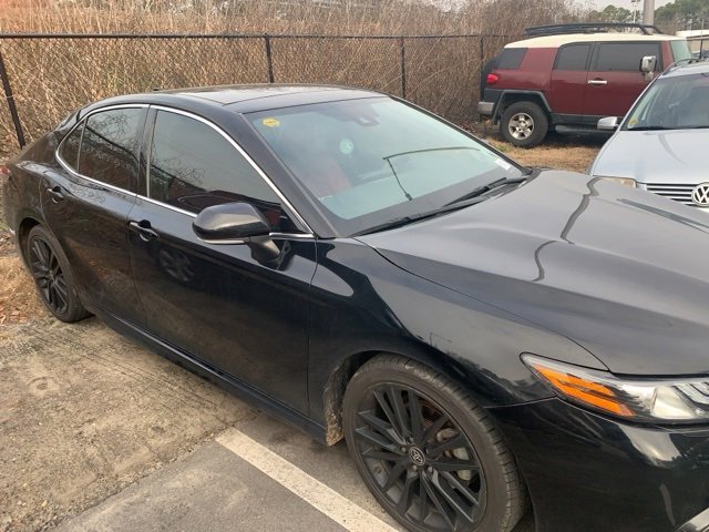 Used 2022 Toyota Camry XSE w/ Navigation Package image 4