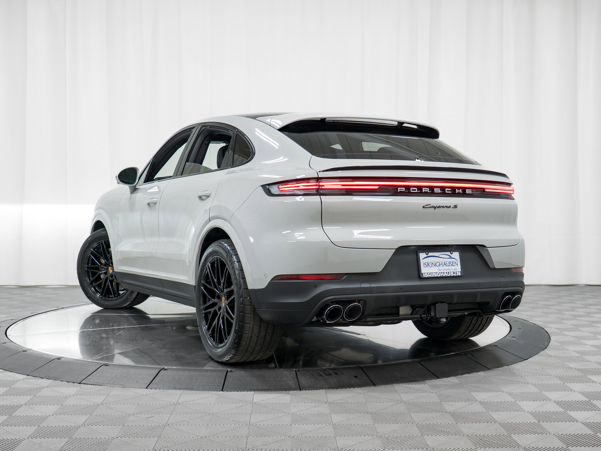 New 2026 Porsche Cayenne S image 35