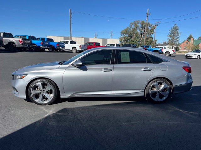 Used 2018 Honda Accord Touring image 11
