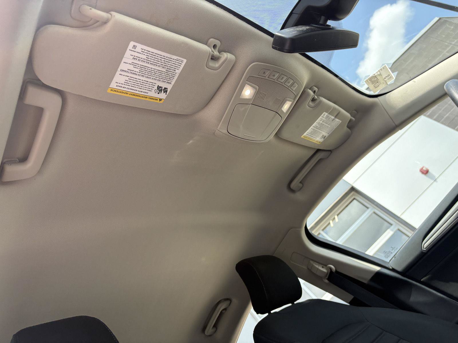 Used 2019 Ford Fusion SE FWD image 23