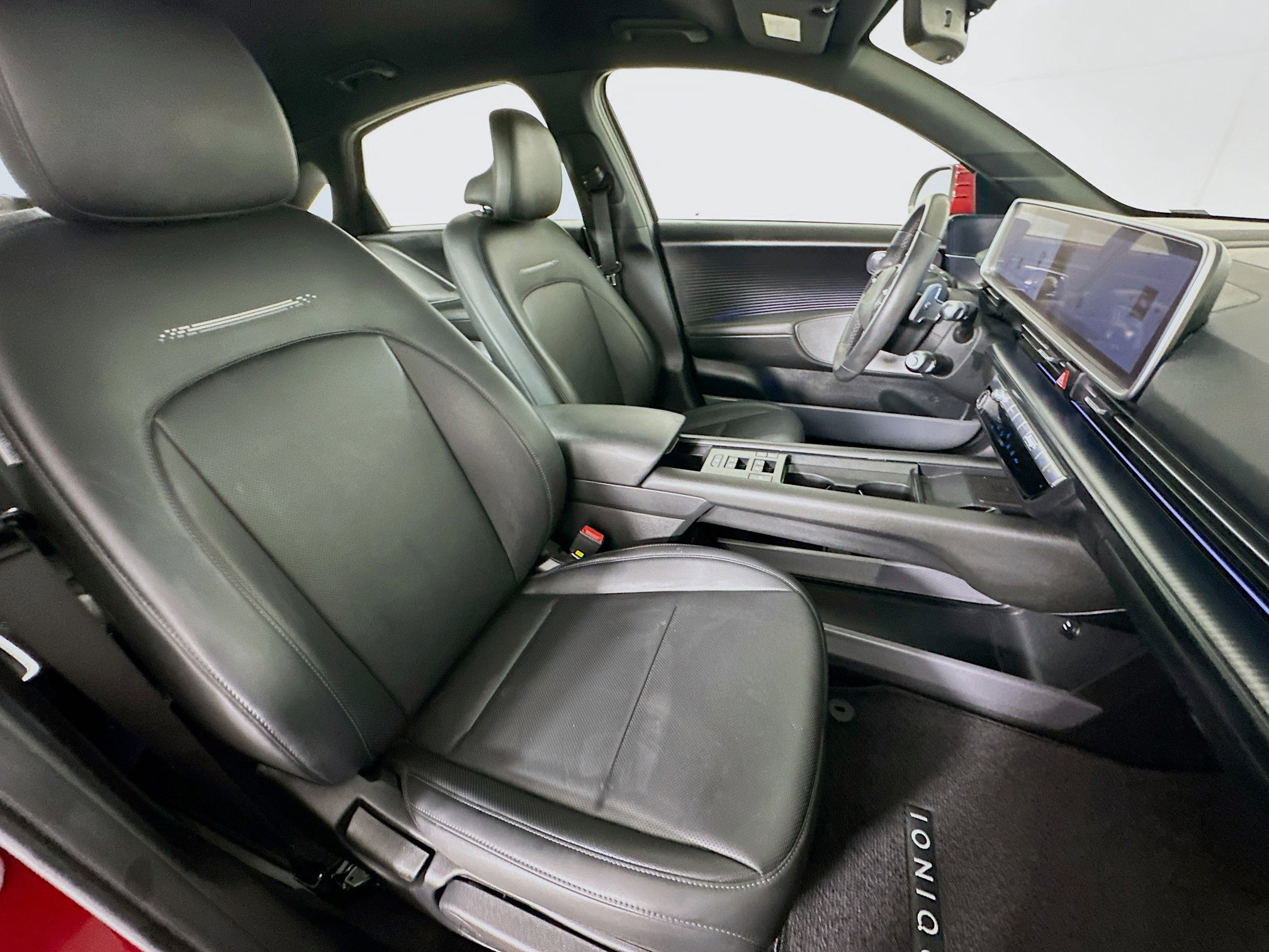 Used 2023 Hyundai Ioniq 6 SEL image 30