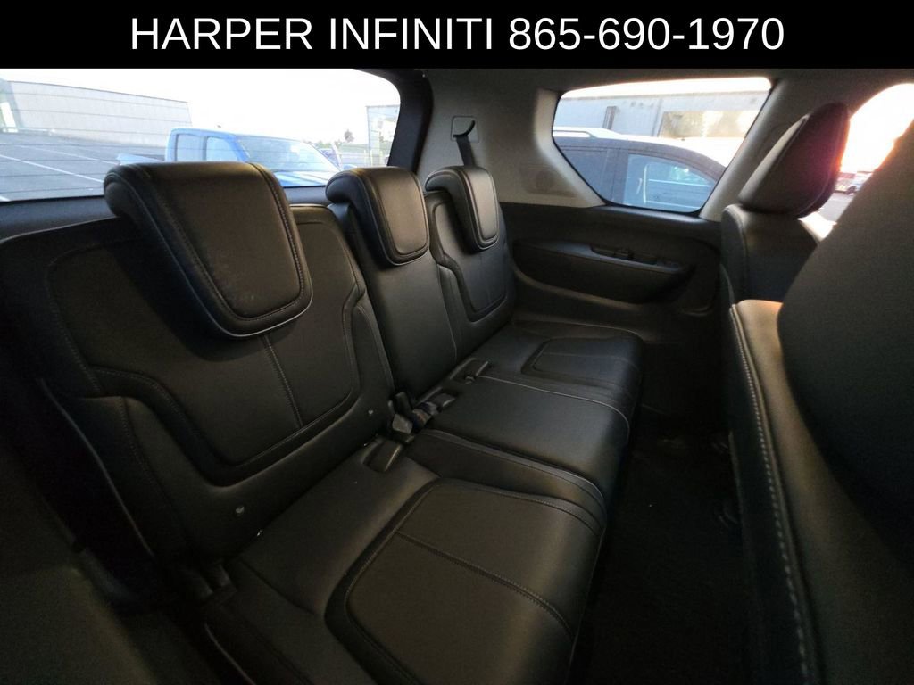 Used 2025 INFINITI QX80 Sensory AWD/4WD image 9