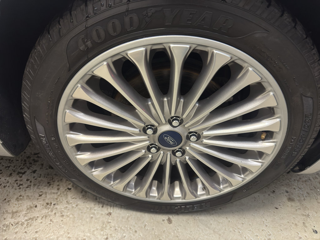 Used 2016 Ford Fusion Titanium FWD image 35