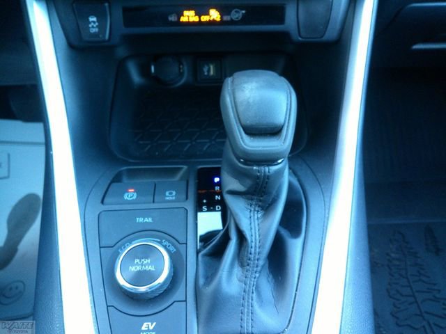 Used 2023 Toyota RAV4 AWD Hybrid image 18