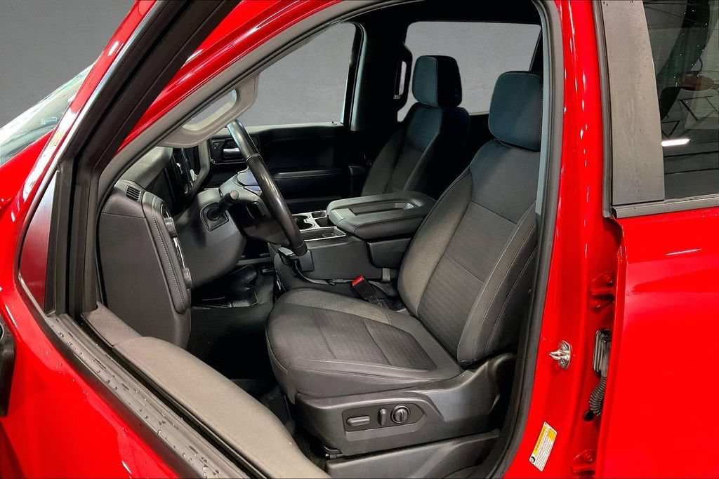 Used 2021 Chevrolet Silverado 1500 LT AWD/4WD image 22
