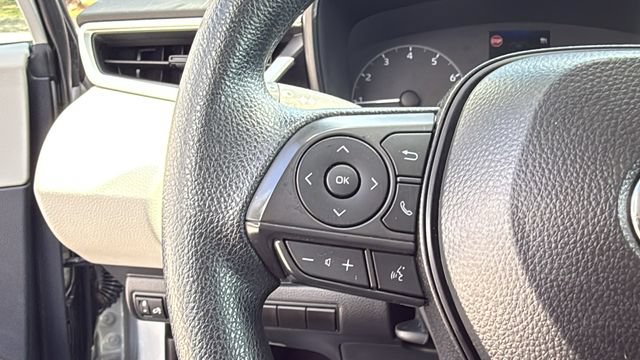 Certified 2025 Toyota Corolla LE FWD image 21