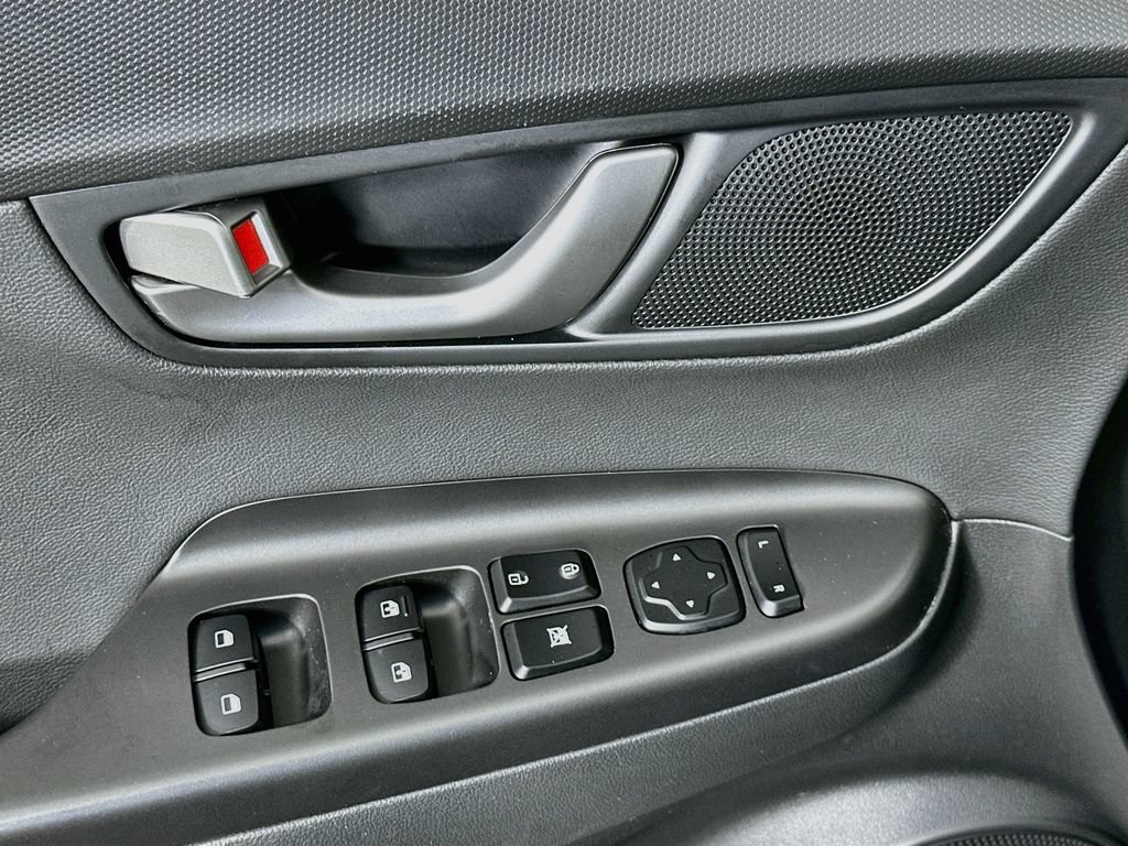 Used 2019 Hyundai Kona Ultimate FWD image 18