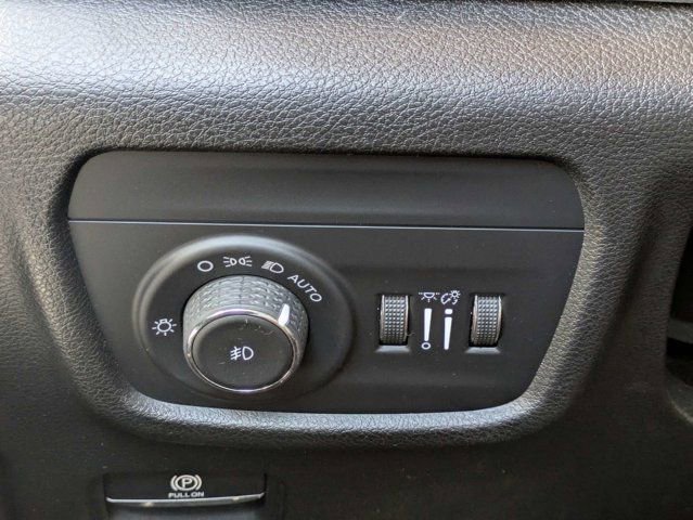 Used 2021 Jeep Grand Cherokee L Limited AWD/4WD image 27