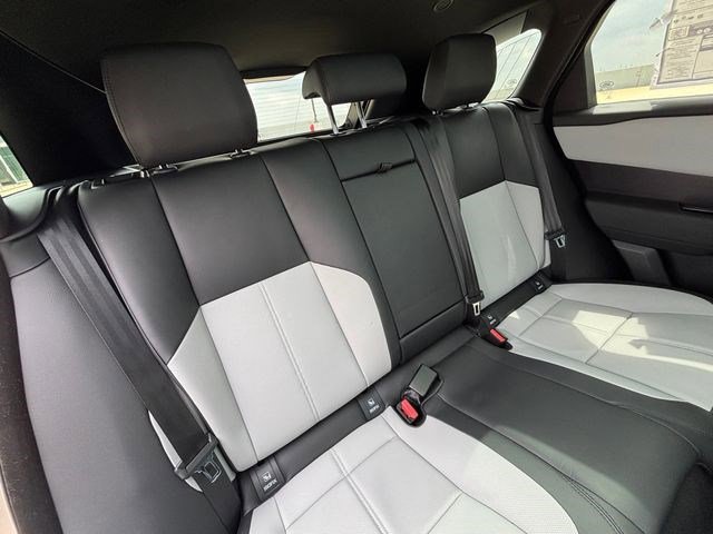 New 2026 Land Rover Range Rover Velar Dynamic SE image 20
