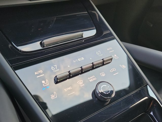 Certified 2025 Porsche Cayenne S AWD/4WD image 35