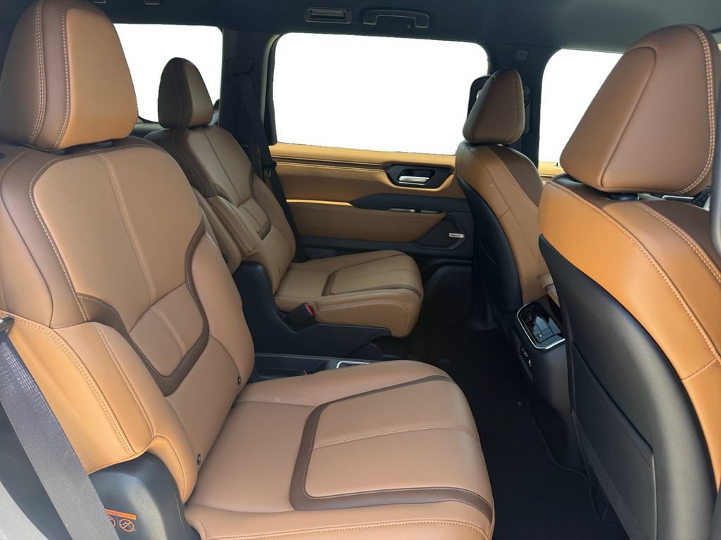 New 2026 Nissan Armada SL w/ Captain's Chari Seat Package AWD/4WD image 17