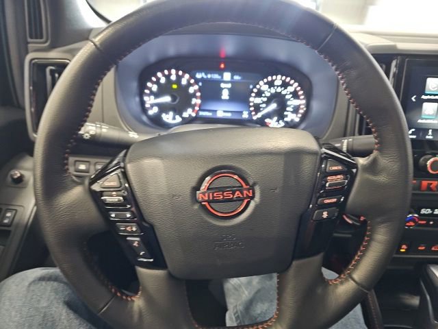 Used 2025 Nissan Frontier PRO-4X w/ Pro Premium Package AWD/4WD image 13