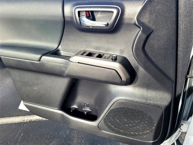 Used 2020 Toyota Tacoma TRD Sport image 18