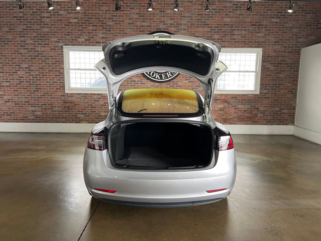Used 2018 Tesla Model 3 Mid Range RWD image 34