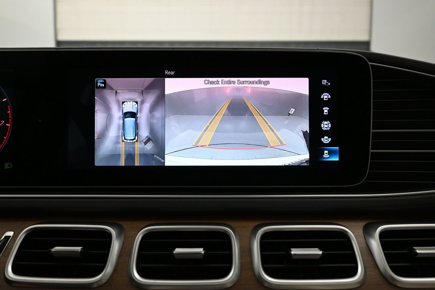 Used 2020 Mercedes-Benz GLE 450 4MATIC image 31