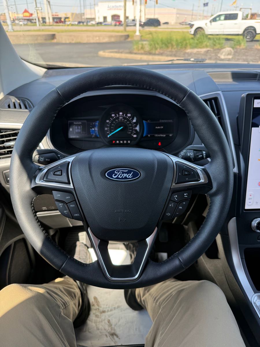Used 2024 Ford Edge SEL w/ Convenience Package AWD/4WD image 13