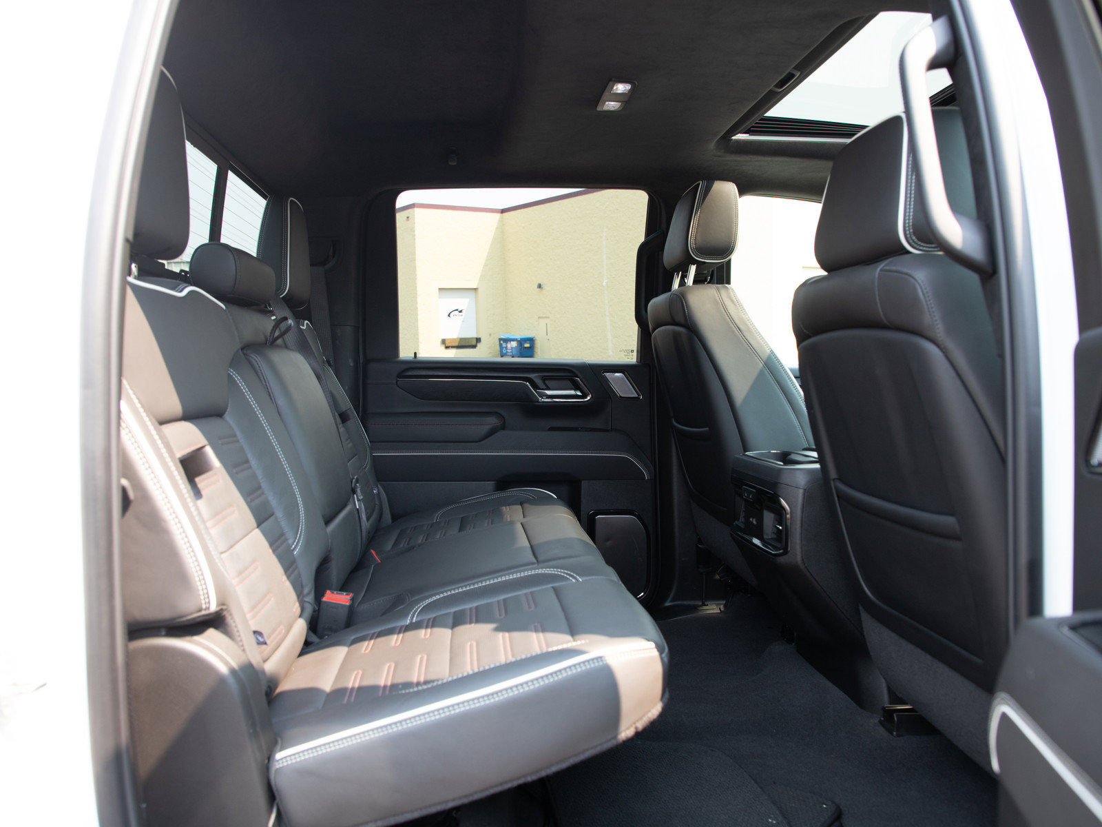 Used 2024 GMC Sierra 2500 AT4X AWD/4WD image 12
