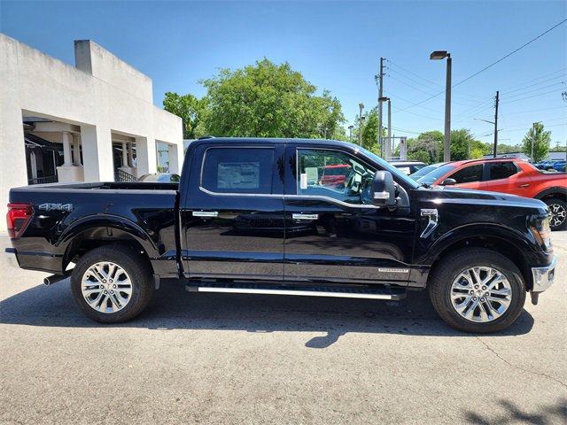 New 2025 Ford F150 XLT w/ Equipment Group 303A High AWD/4WD image 2