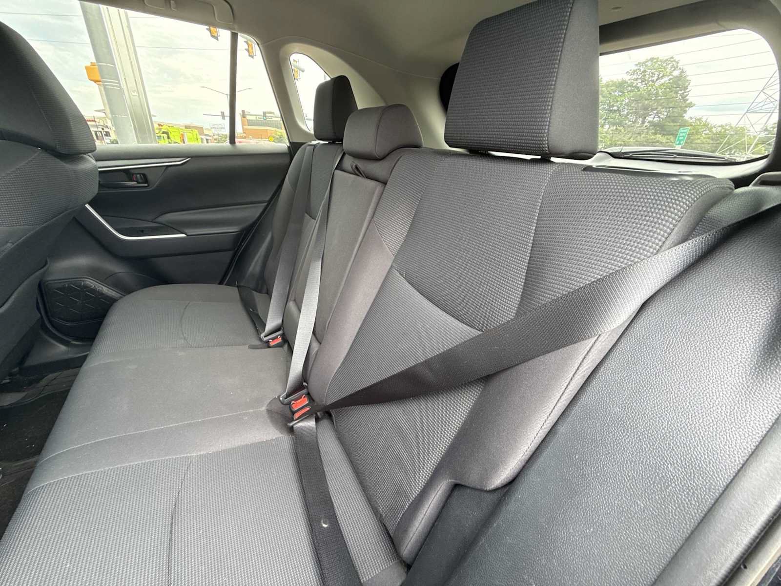 Used 2020 Toyota RAV4 LE w/ Carpet Mat Package FWD image 22